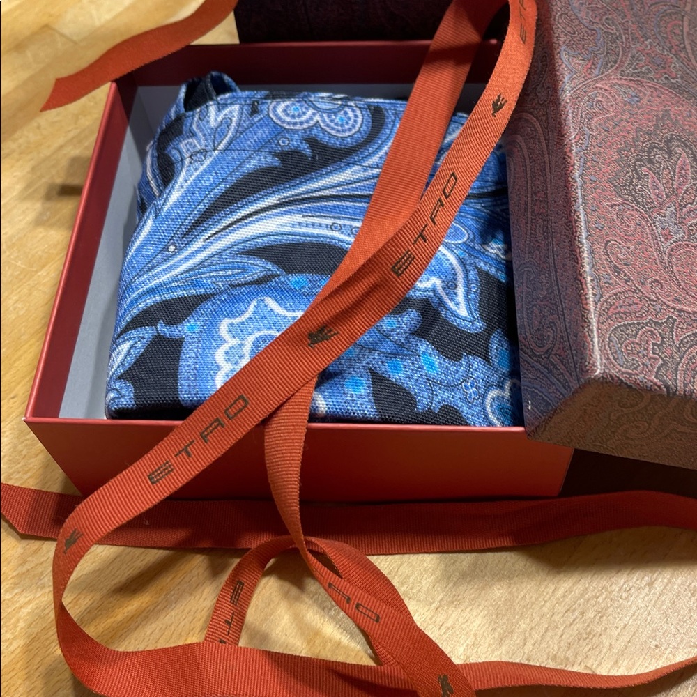 Brand New - Etro Vibrant Blue and White tote - Picture 7 of 8